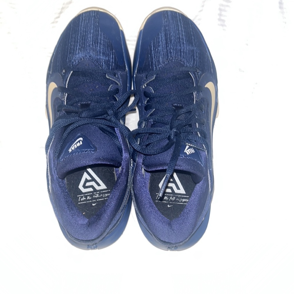 Nike Zoom Freak 2 by You Custom Basketball shoes - Picture 3 of 3